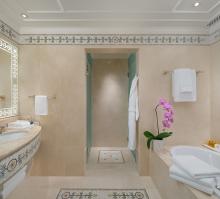 皇家套房的浴室